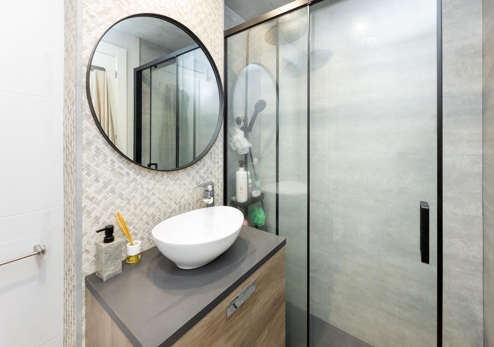 3 soveværelse Lejlighed til salg i Las Gabias med swimmingpool garage - € 190.000 (Ref: 9770840)