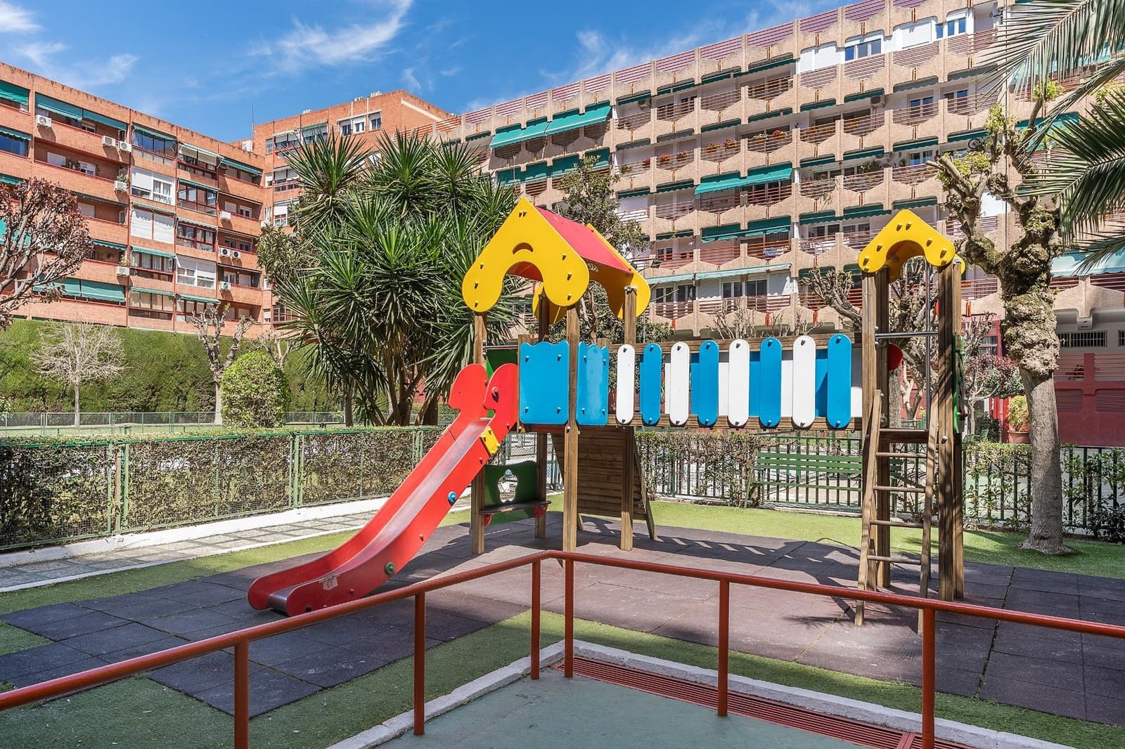 4 makuuhuone Kattohuoneisto myytävänä paikassa Granada kaupunki - 850 000 € (Ref: 9770841)