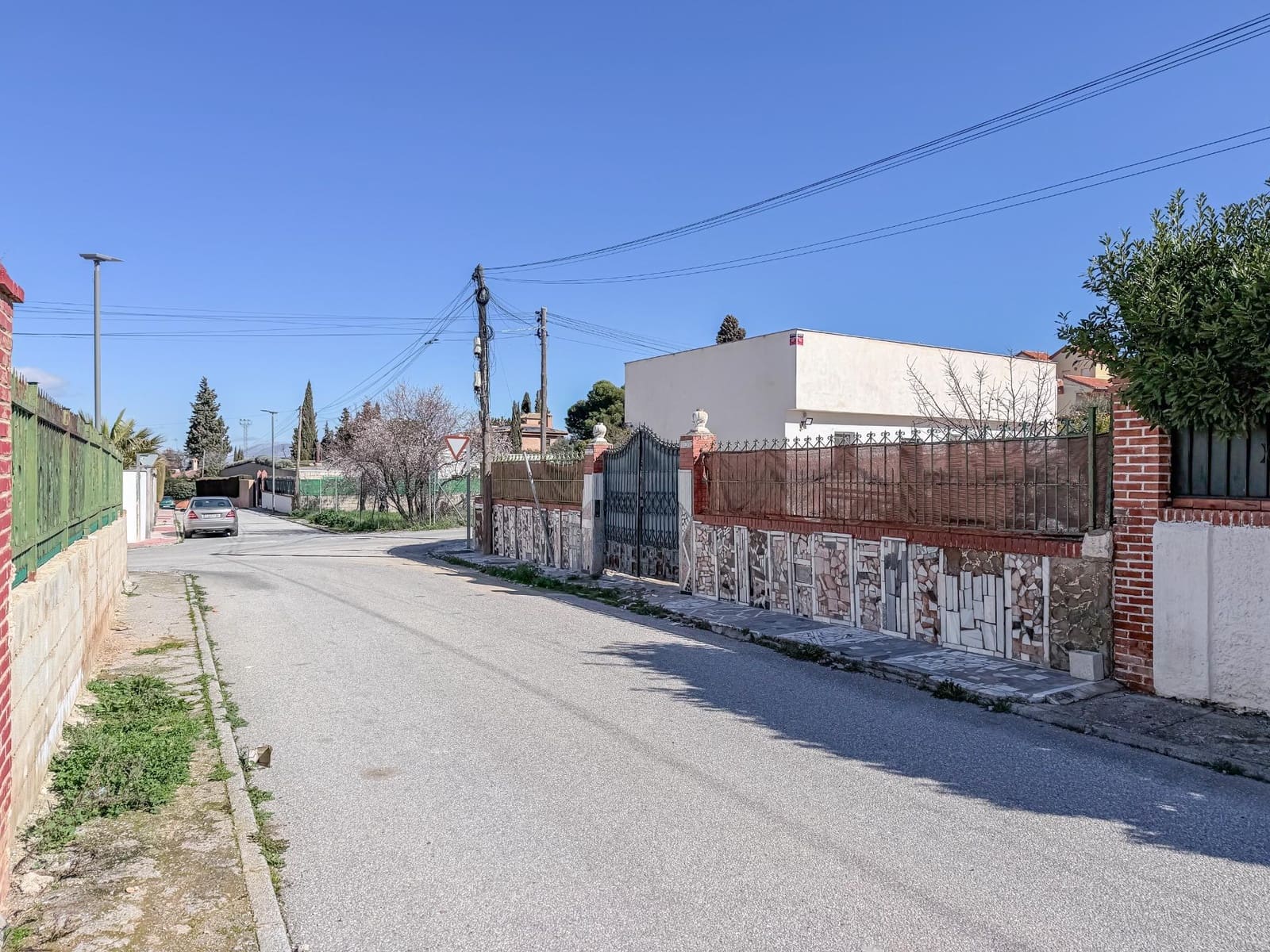 2 bedroom Villa for sale in Otura with pool garage - € 240,000 (Ref: 9773356)