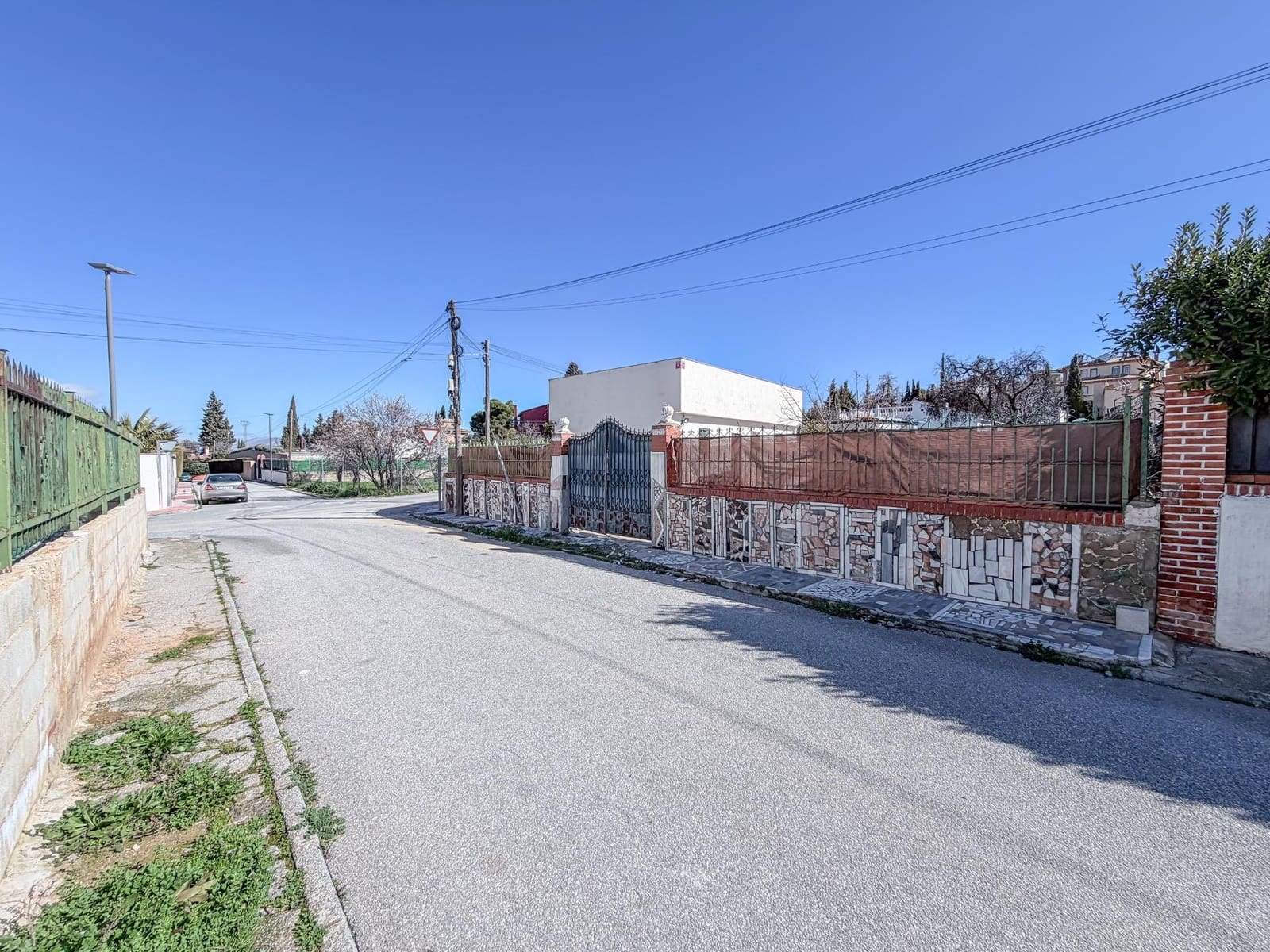 2 bedroom Villa for sale in Otura with pool garage - € 240,000 (Ref: 9773356)