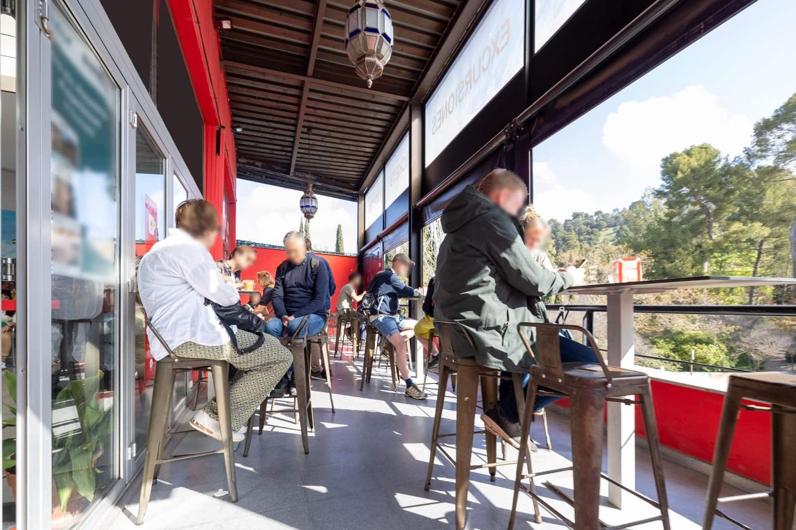 Kommersiell til salgs i Granada by - € 1 190 000 (Ref: 9773360)