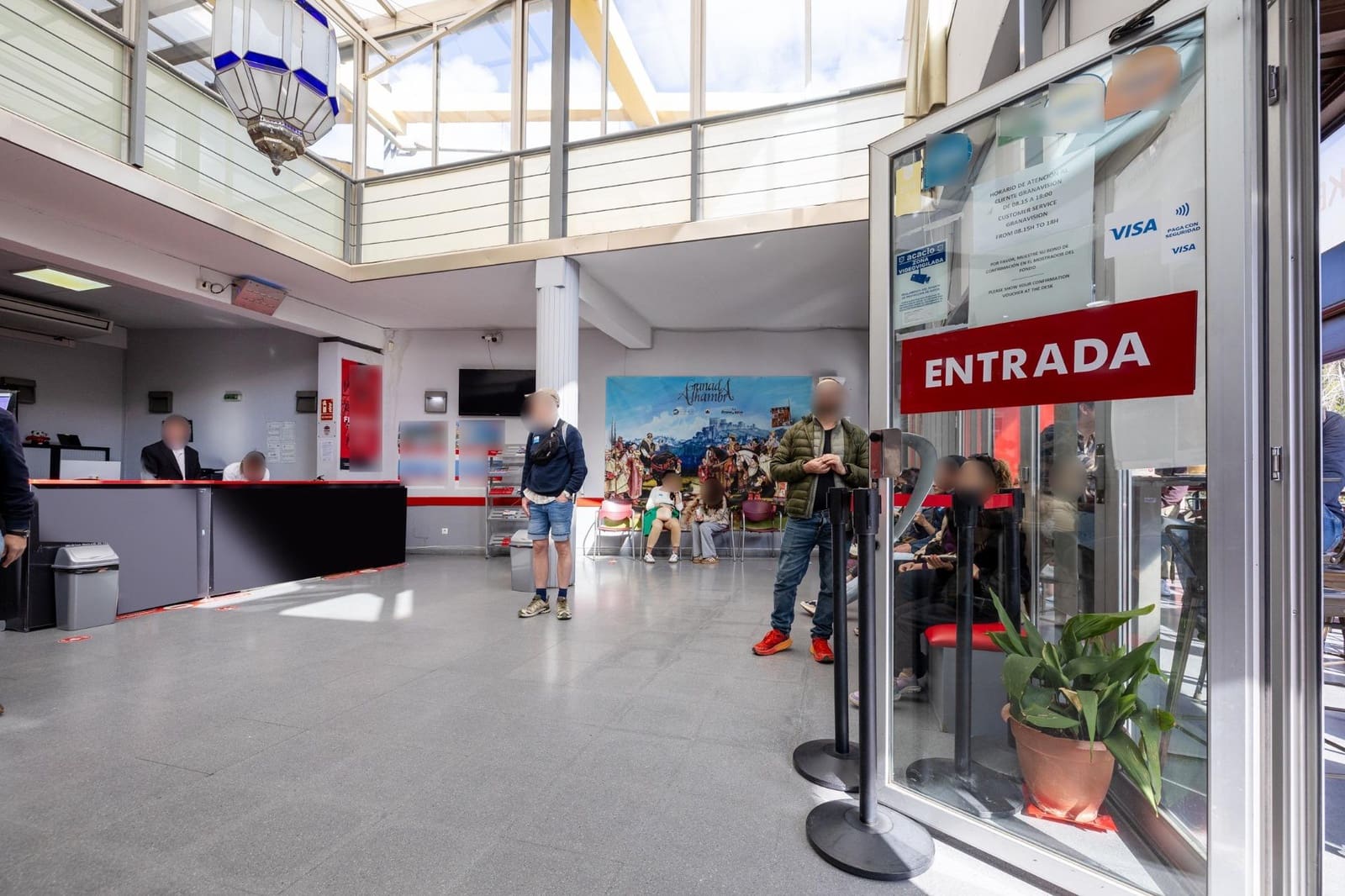 Kommersiell til salgs i Granada by - € 1 190 000 (Ref: 9773360)