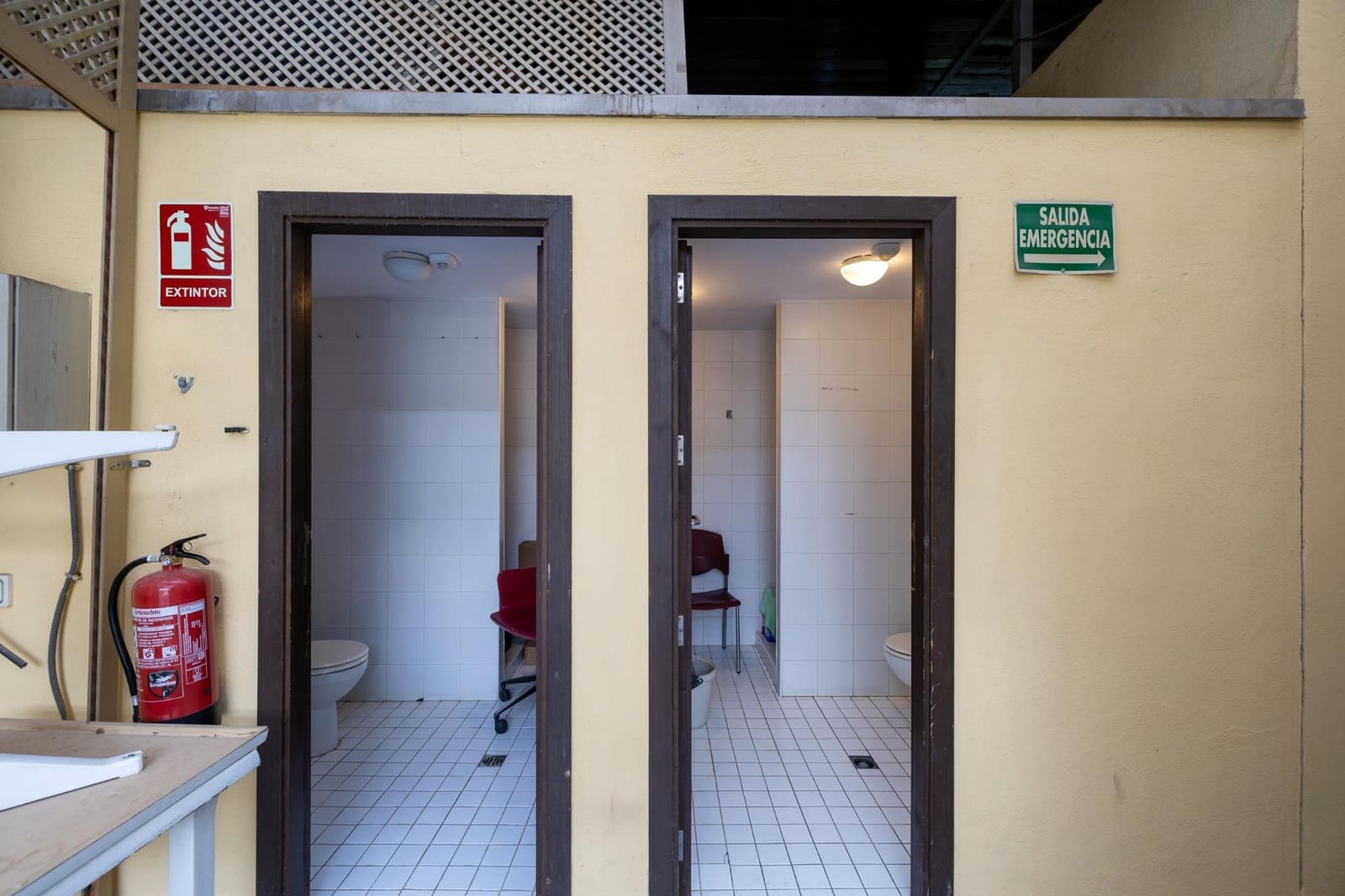 Kommersiell til salgs i Granada by - € 1 190 000 (Ref: 9773360)