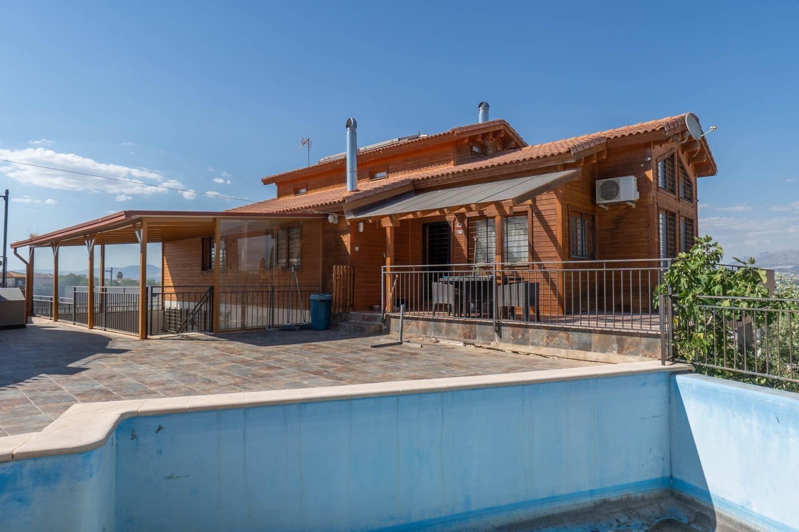 4 camera da letto Villa in vendita in Cullar Vega con piscina garage - 450.000 € (Rif: 9778377)