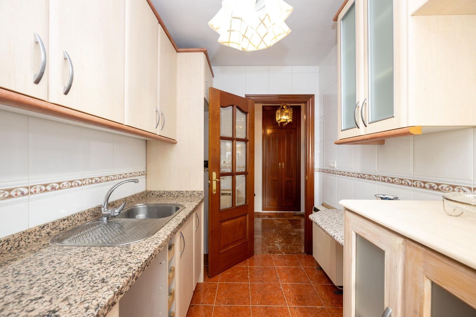 4 sovrum Lägenhet till salu i Granada stad med garage - 450 000 € (Ref: 9778378)