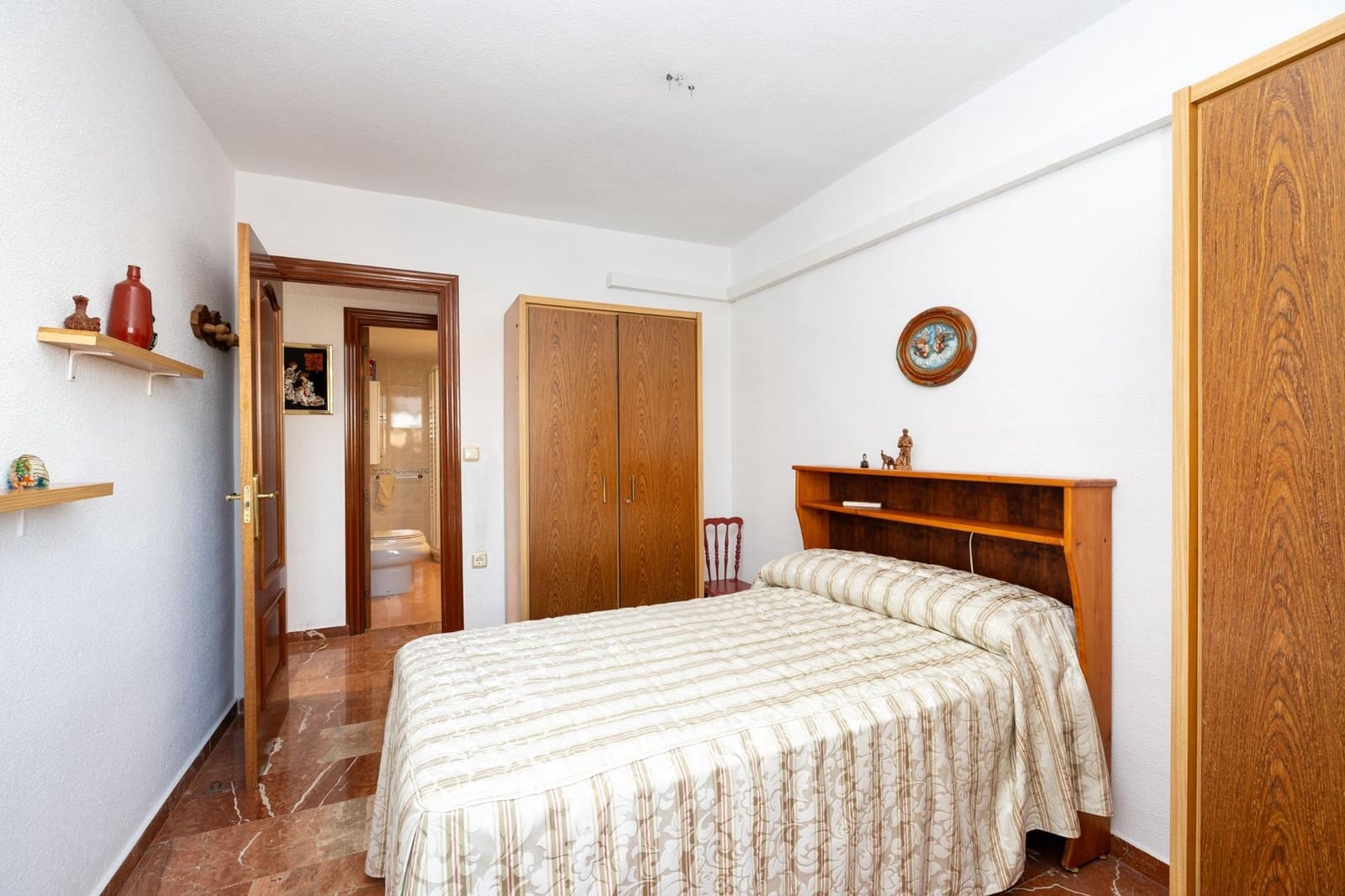 4 sovrum Lägenhet till salu i Granada stad med garage - 450 000 € (Ref: 9778378)