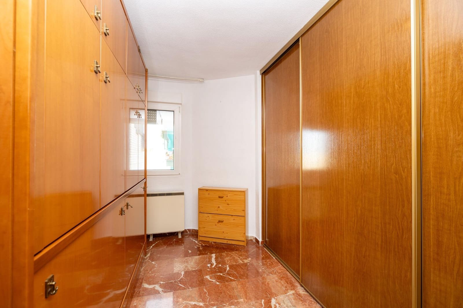 4 sovrum Lägenhet till salu i Granada stad med garage - 450 000 € (Ref: 9778378)