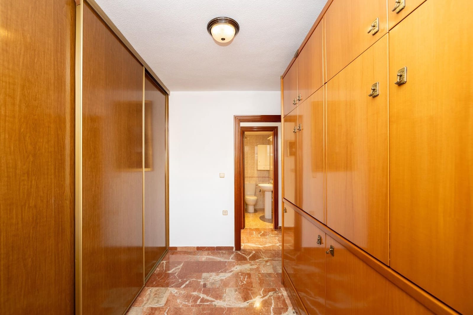 4 sovrum Lägenhet till salu i Granada stad med garage - 450 000 € (Ref: 9778378)