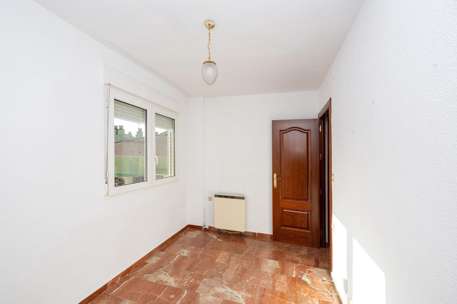 4 sovrum Lägenhet till salu i Granada stad med garage - 450 000 € (Ref: 9778378)