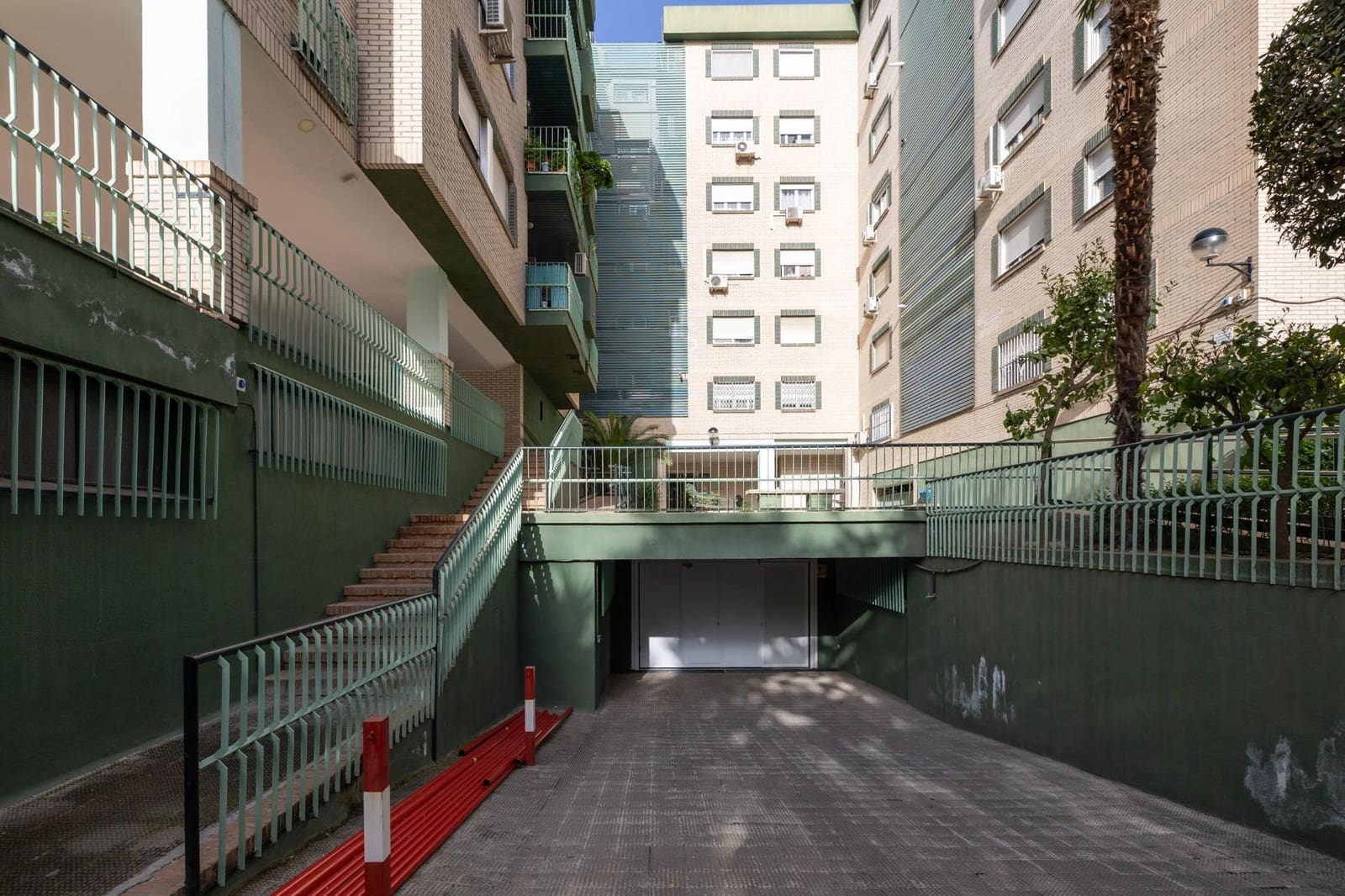 4 sovrum Lägenhet till salu i Granada stad med garage - 450 000 € (Ref: 9778378)