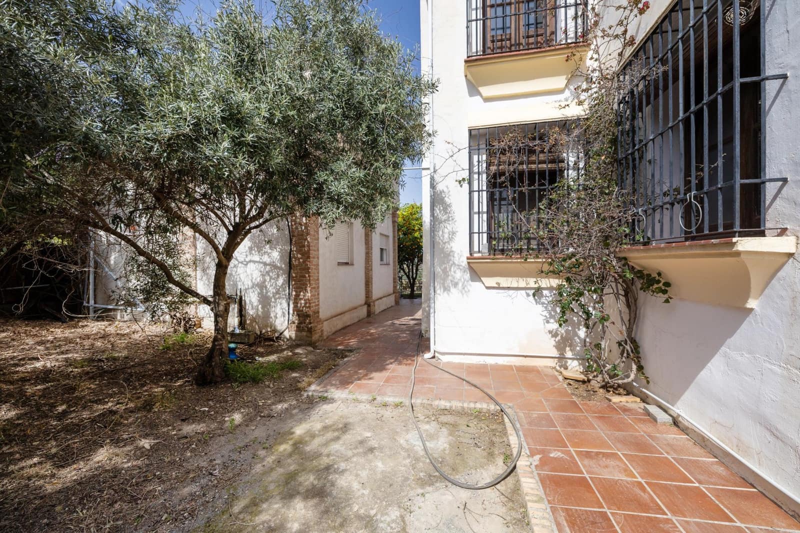 6 quarto Moradia para venda em Ogijares com piscina garagem - 749 000 € (Ref: 9780778)