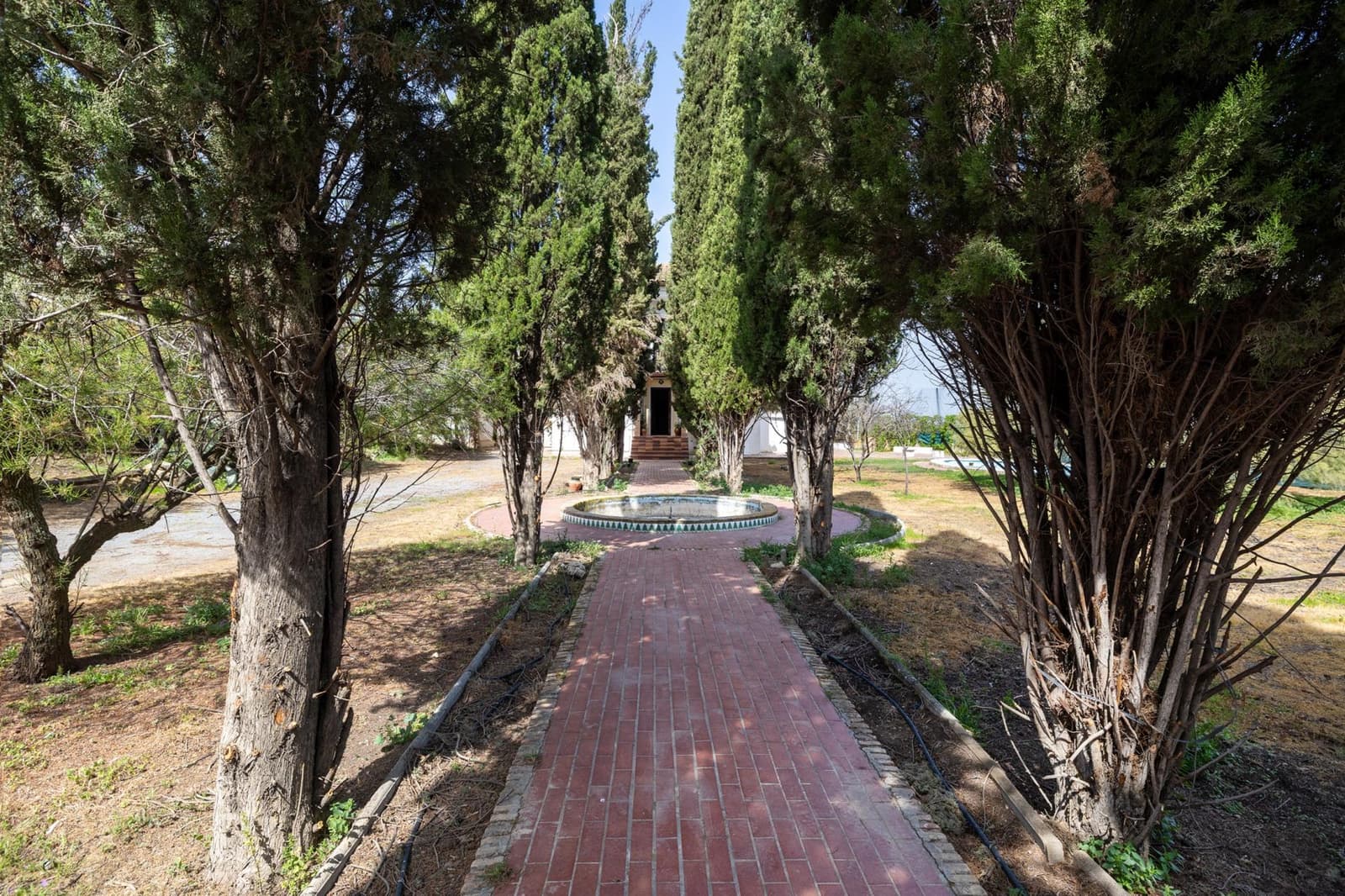 6 quarto Moradia para venda em Ogijares com piscina garagem - 749 000 € (Ref: 9780778)