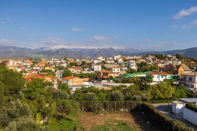 5 sypialnia Willa na sprzedaż w Otura z basenem garażem - 420 000 € (Ref: 9780779)