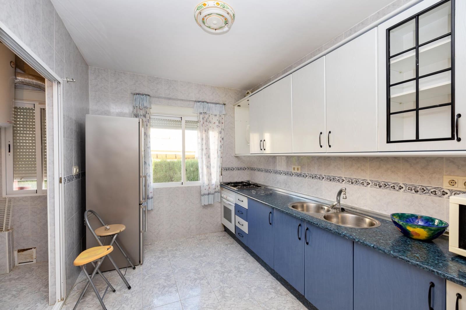 5 sypialnia Willa na sprzedaż w Otura z basenem garażem - 420 000 € (Ref: 9780779)