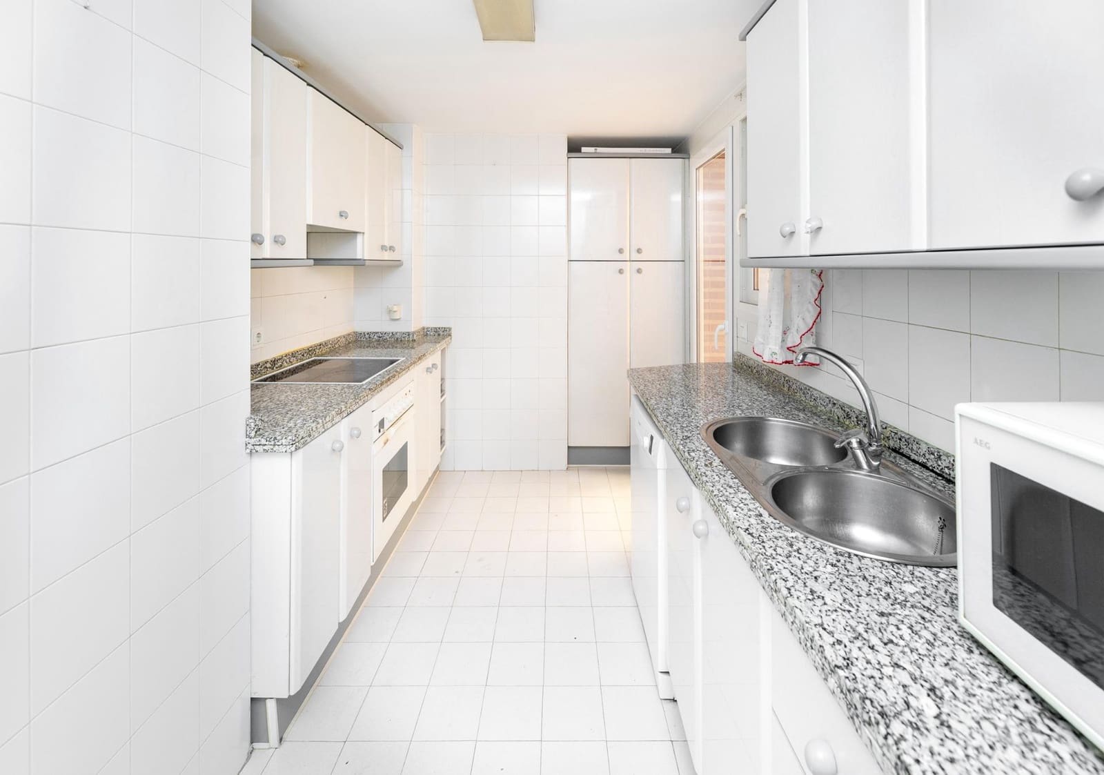 3 sypialnia Mieszkanie na sprzedaż w Miasto Grenada z garażem - 215 000 € (Ref: 9787477)