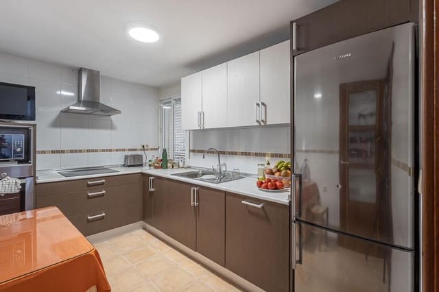 2 sovrum Lägenhet till salu i Monachil med garage - 195 000 € (Ref: 9787480)