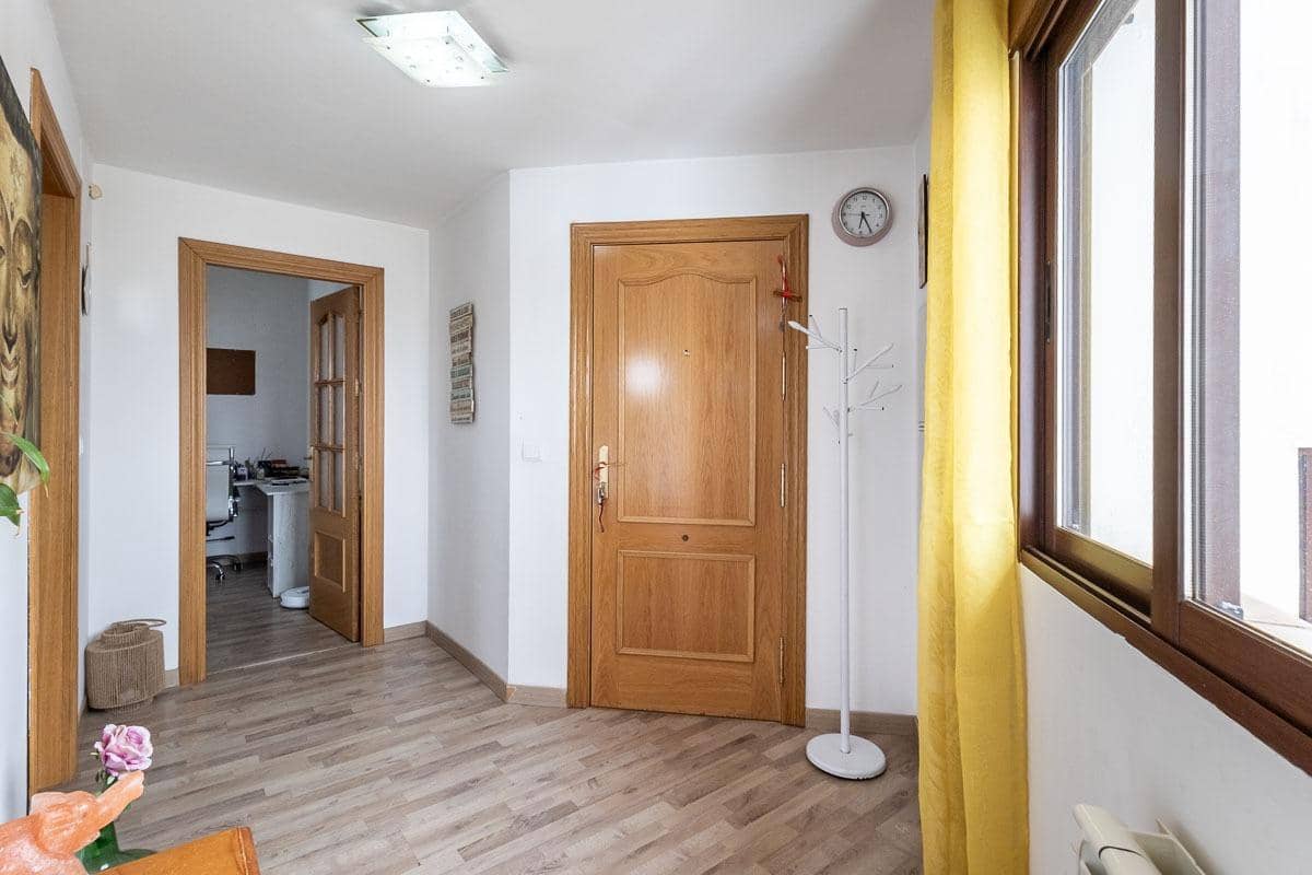 2 bedroom Penthouse for sale in Monachil with garage - € 209,500 (Ref: 9787481)