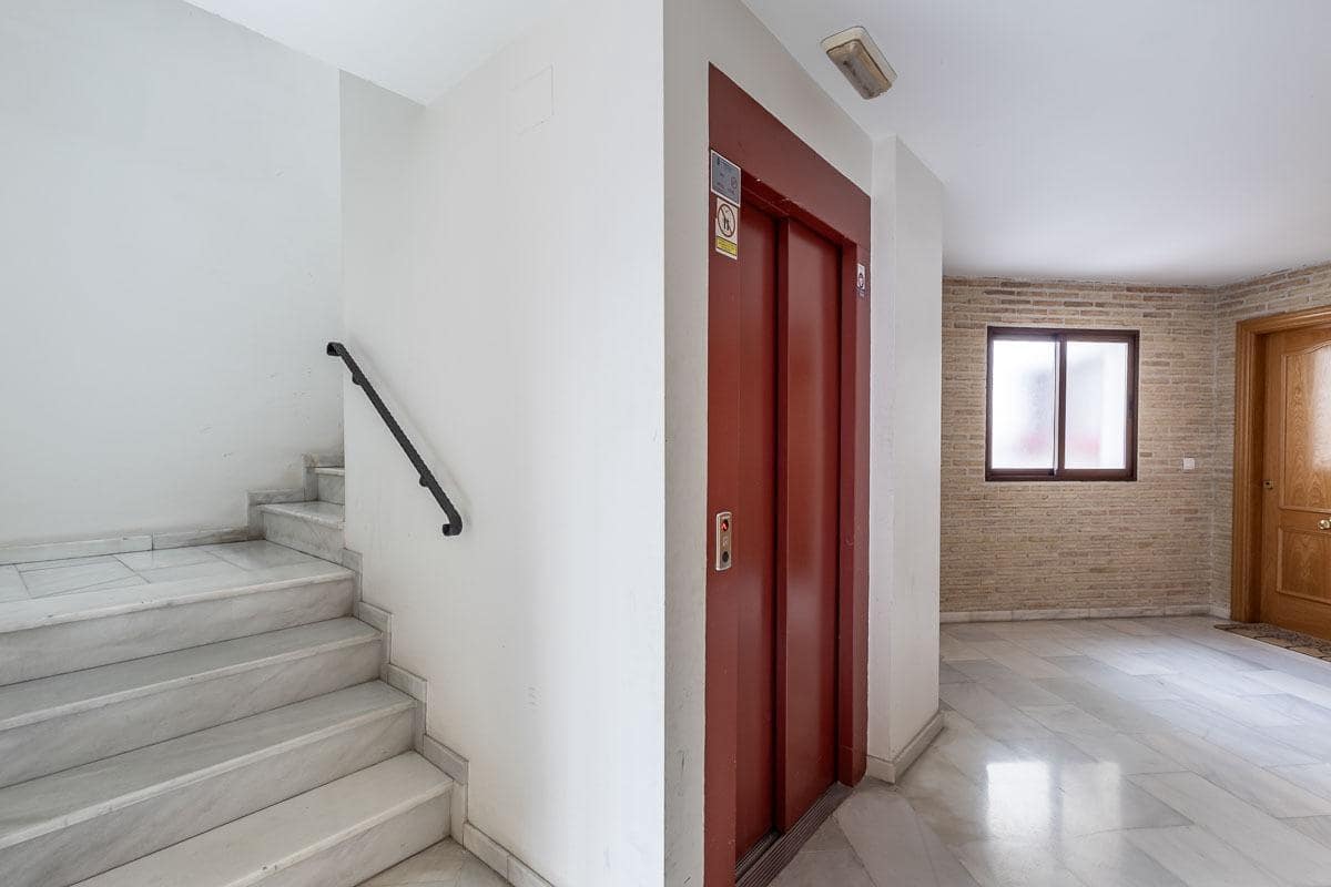 2 bedroom Penthouse for sale in Monachil with garage - € 209,500 (Ref: 9787481)