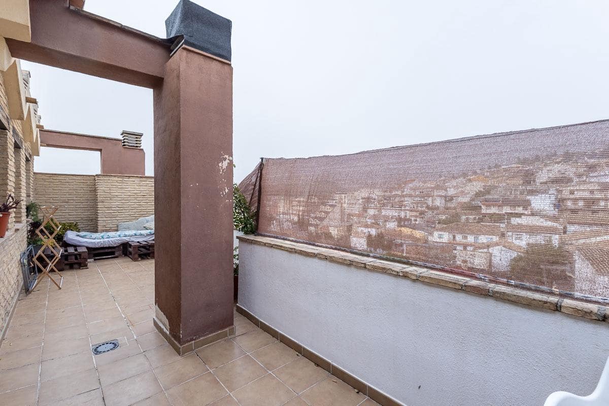 2 bedroom Penthouse for sale in Monachil with garage - € 209,500 (Ref: 9787481)