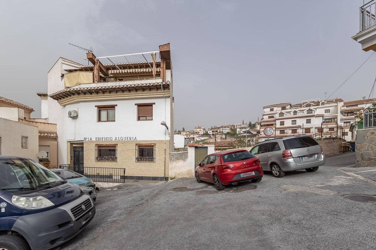 2 bedroom Penthouse for sale in Monachil with garage - € 209,500 (Ref: 9787481)