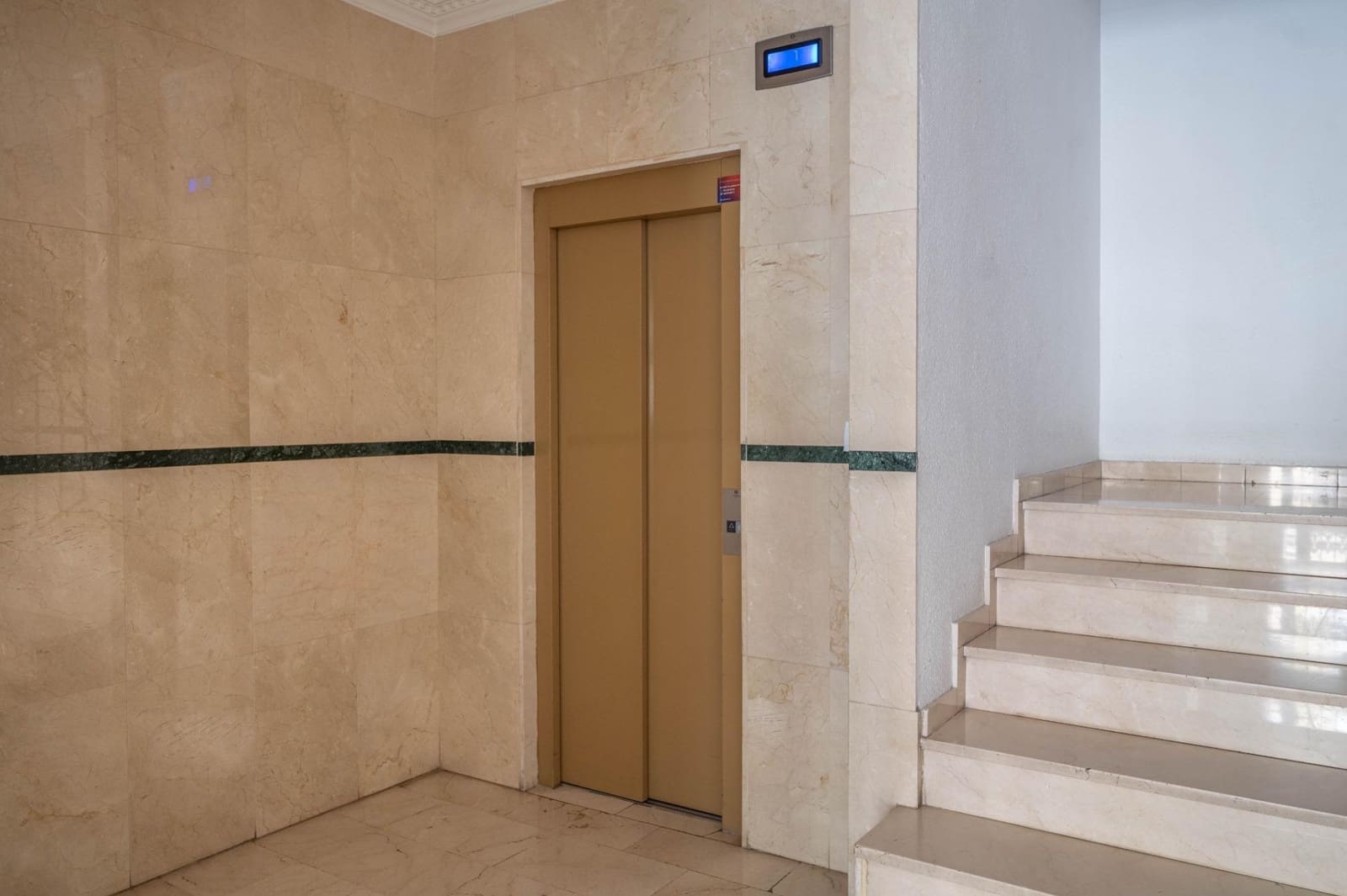 1 soveværelse Lejlighed til salg i Granada by med garage - € 219.000 (Ref: 9787482)