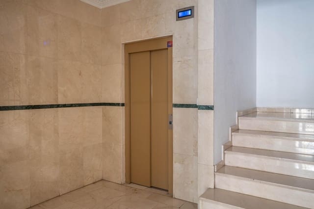 1 soveværelse Lejlighed til salg i Figares, Granada by med garage - € 219.000 (Ref: 9787482)