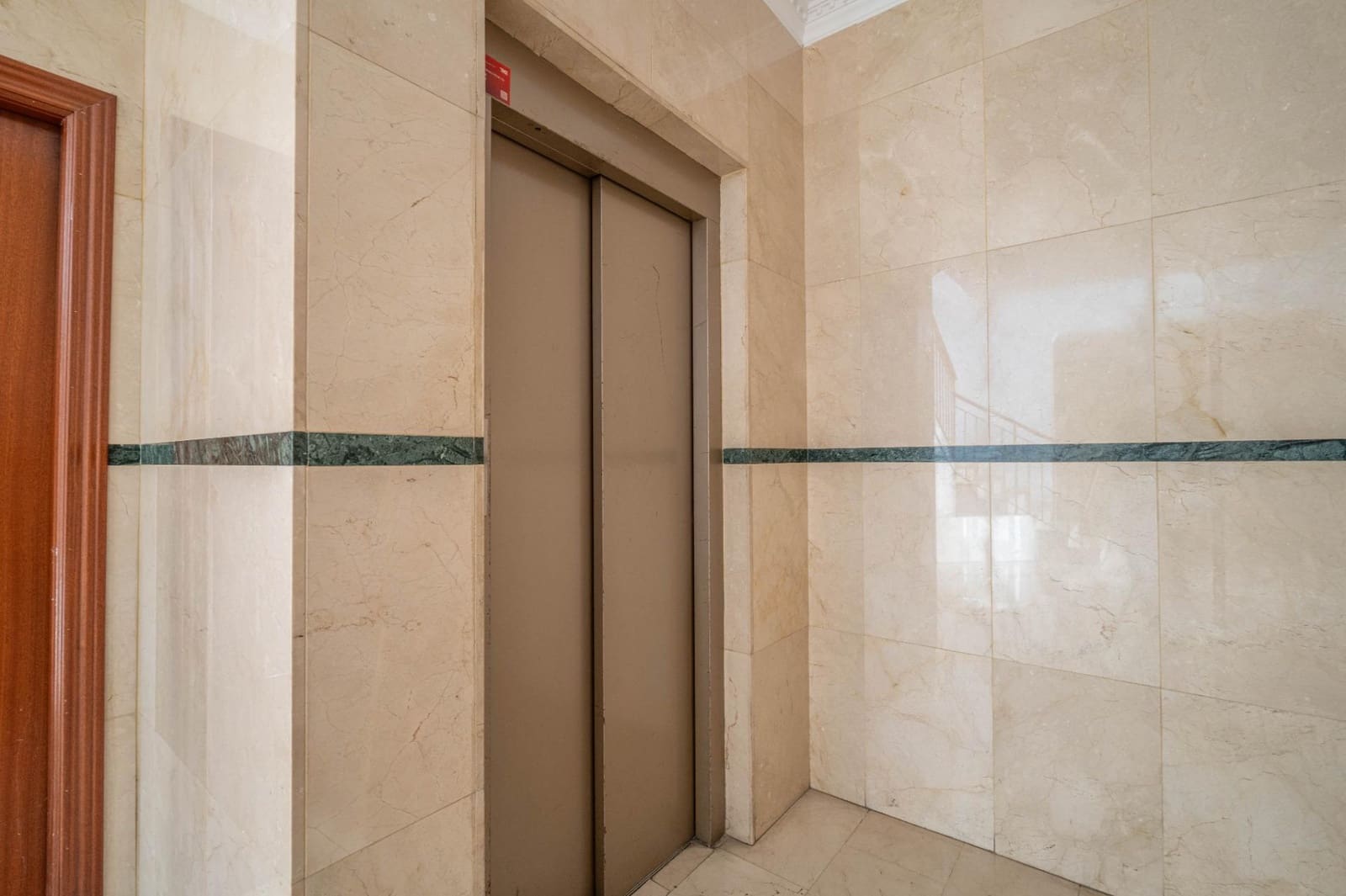 1 soveværelse Lejlighed til salg i Granada by med garage - € 219.000 (Ref: 9787482)