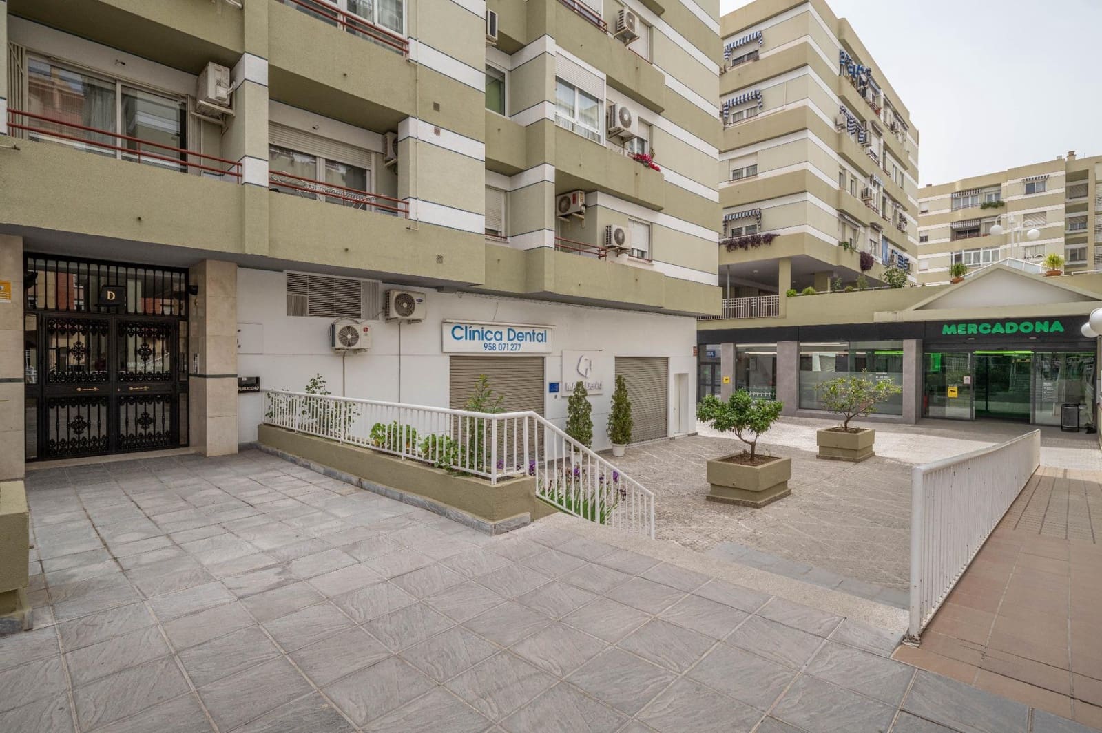 1 soveværelse Lejlighed til salg i Granada by med garage - € 219.000 (Ref: 9787482)