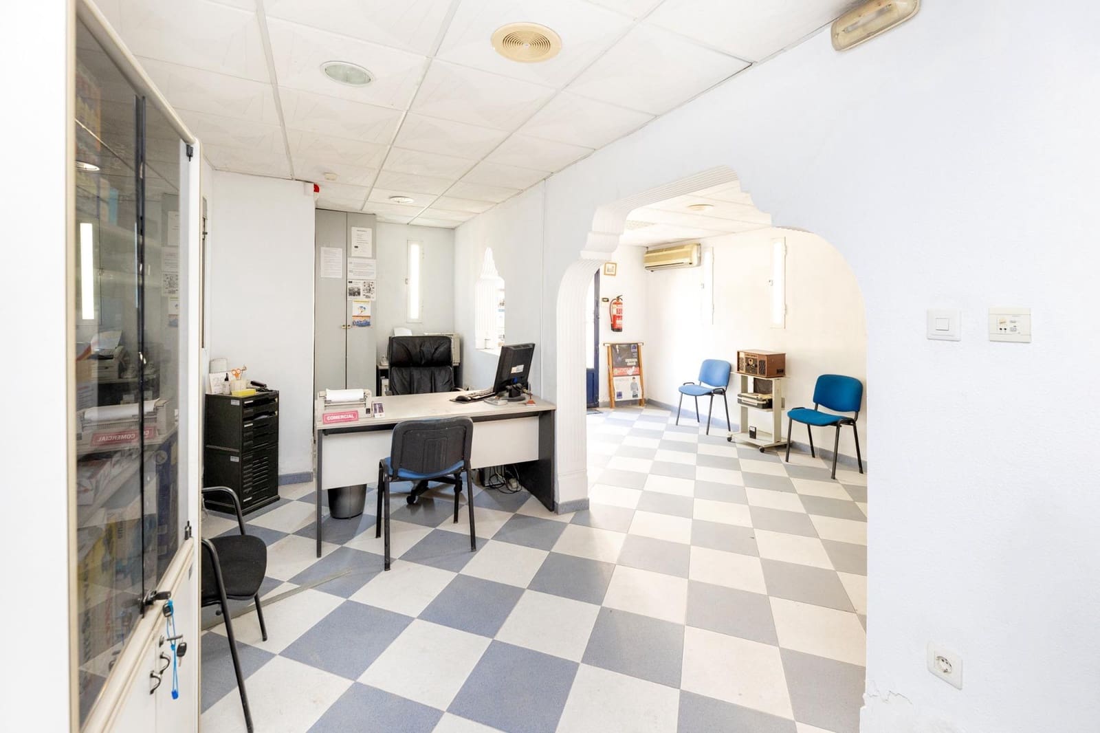 10 makuuhuone Yritys myytävänä paikassa Atarfe mukana 
autotalli - 595 000 € (Ref: 9787483)