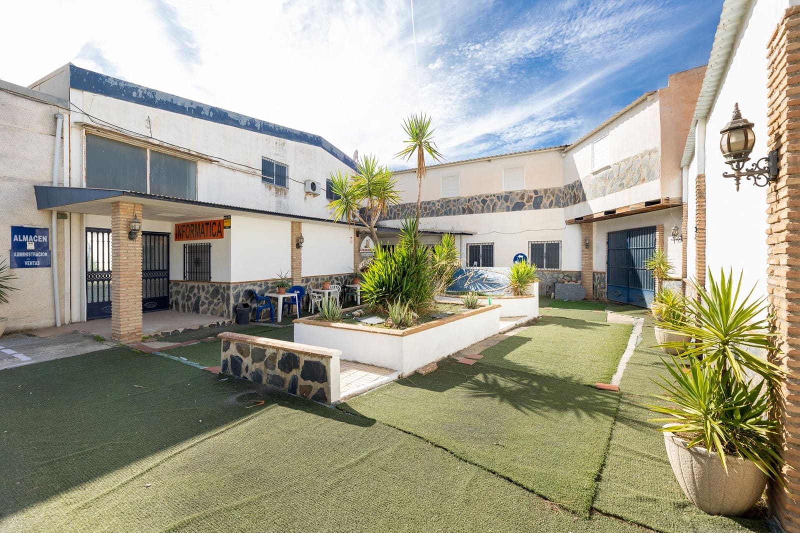 10 makuuhuone Yritys myytävänä paikassa Atarfe mukana 
autotalli - 595 000 € (Ref: 9787483)