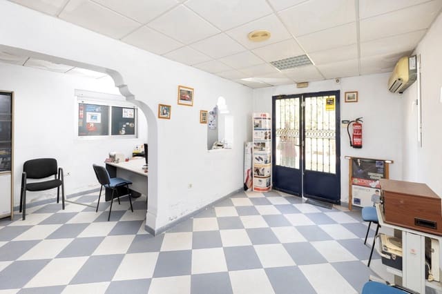 10 makuuhuone Yritys myytävänä paikassa Atarfe mukana 
autotalli - 595 000 € (Ref: 9787483)