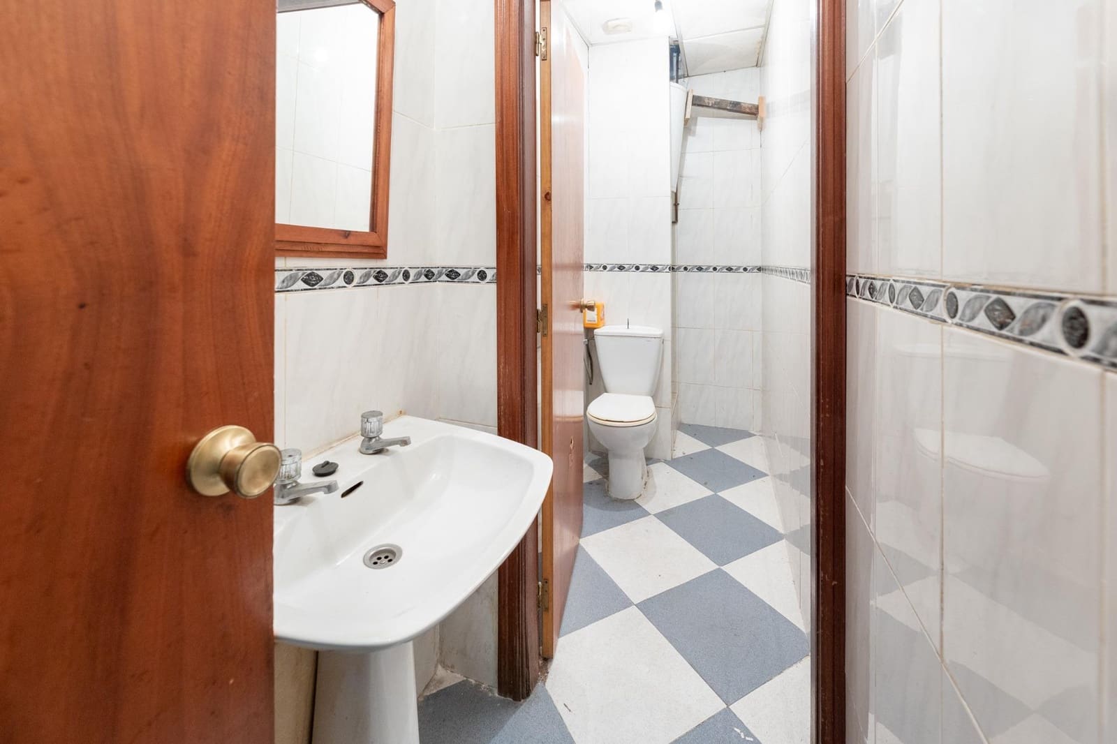 10 makuuhuone Yritys myytävänä paikassa Atarfe mukana 
autotalli - 595 000 € (Ref: 9787483)