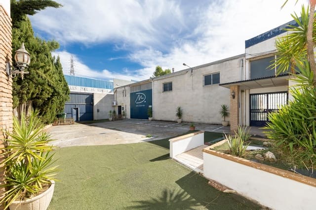 10 makuuhuone Yritys myytävänä paikassa Atarfe mukana 
autotalli - 595 000 € (Ref: 9787483)