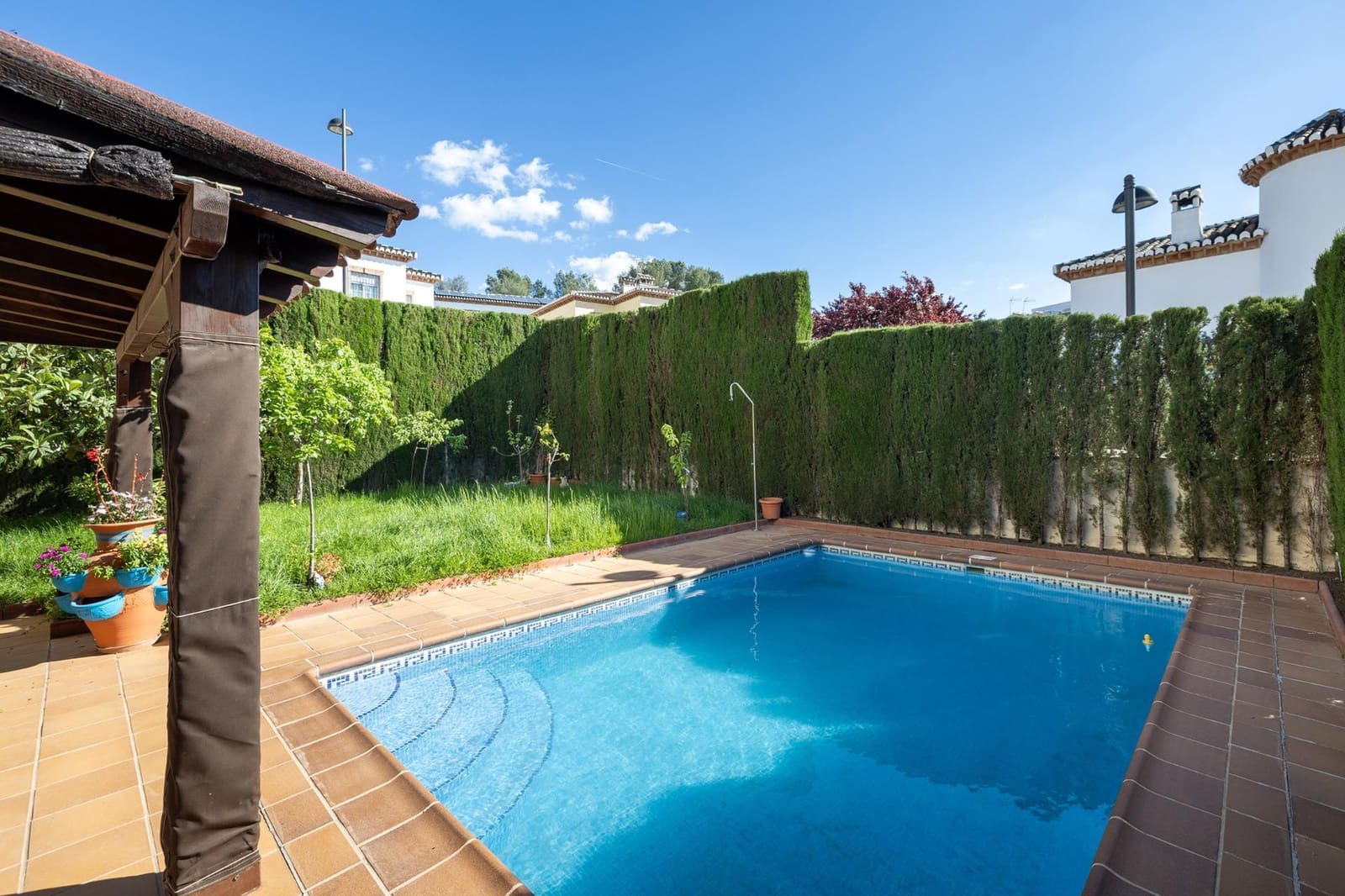 3 quarto Moradia para venda em La Zubia com piscina garagem - 424 000 € (Ref: 9787484)