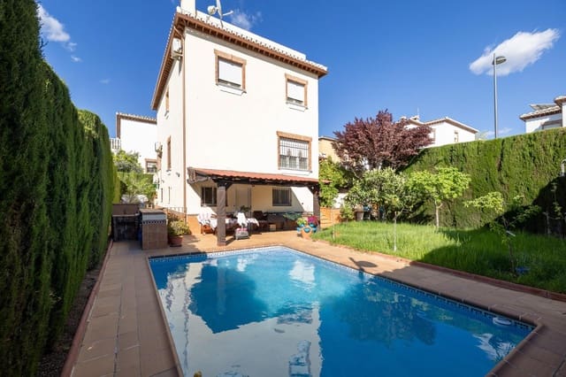 3 quarto Moradia para venda em La Zubia com piscina garagem - 424 000 € (Ref: 9787484)