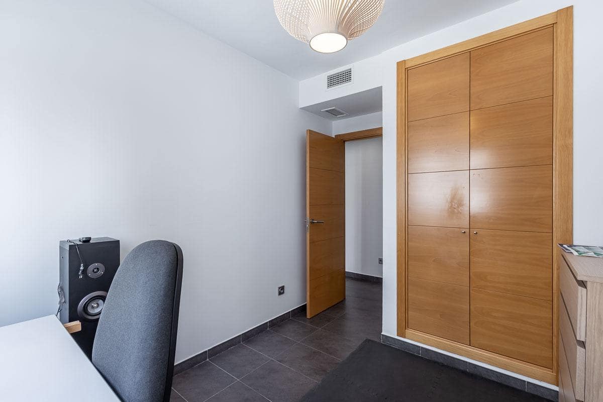 3 quarto Apartamento para venda em Alhendin com piscina - 250 000 € (Ref: 9788681)