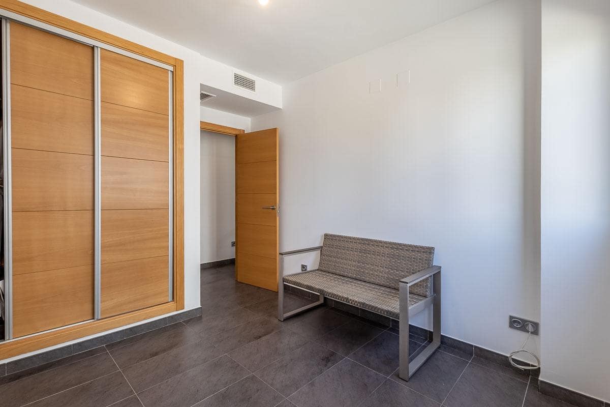 3 quarto Apartamento para venda em Alhendin com piscina - 250 000 € (Ref: 9788681)