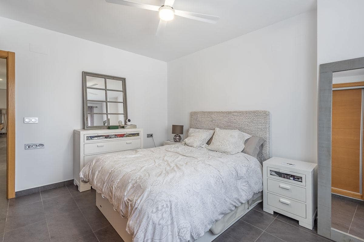 3 quarto Apartamento para venda em Alhendin com piscina - 250 000 € (Ref: 9788681)