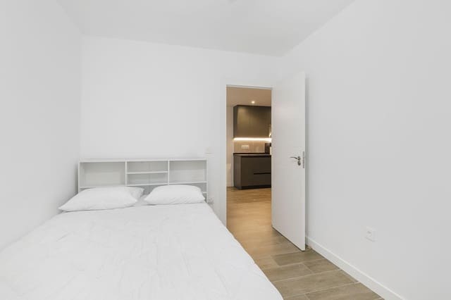 2 soveværelse Lejlighed til salg i Granada by - € 185.400 (Ref: 9788683)