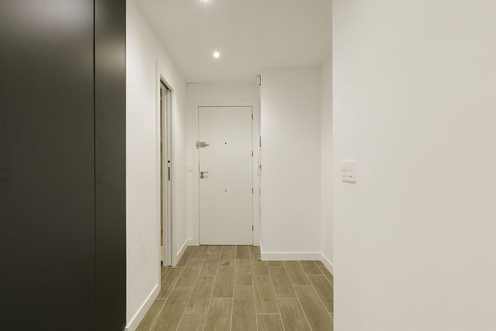 2 soveværelse Lejlighed til salg i Granada by - € 185.400 (Ref: 9788683)