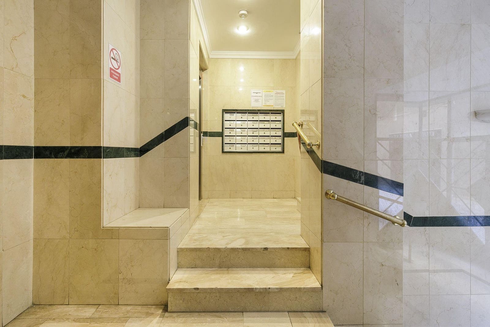 2 soveværelse Lejlighed til salg i Granada by - € 185.400 (Ref: 9788683)