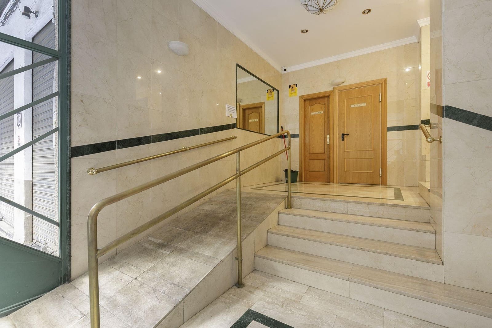 2 soveværelse Lejlighed til salg i Granada by - € 185.400 (Ref: 9788683)