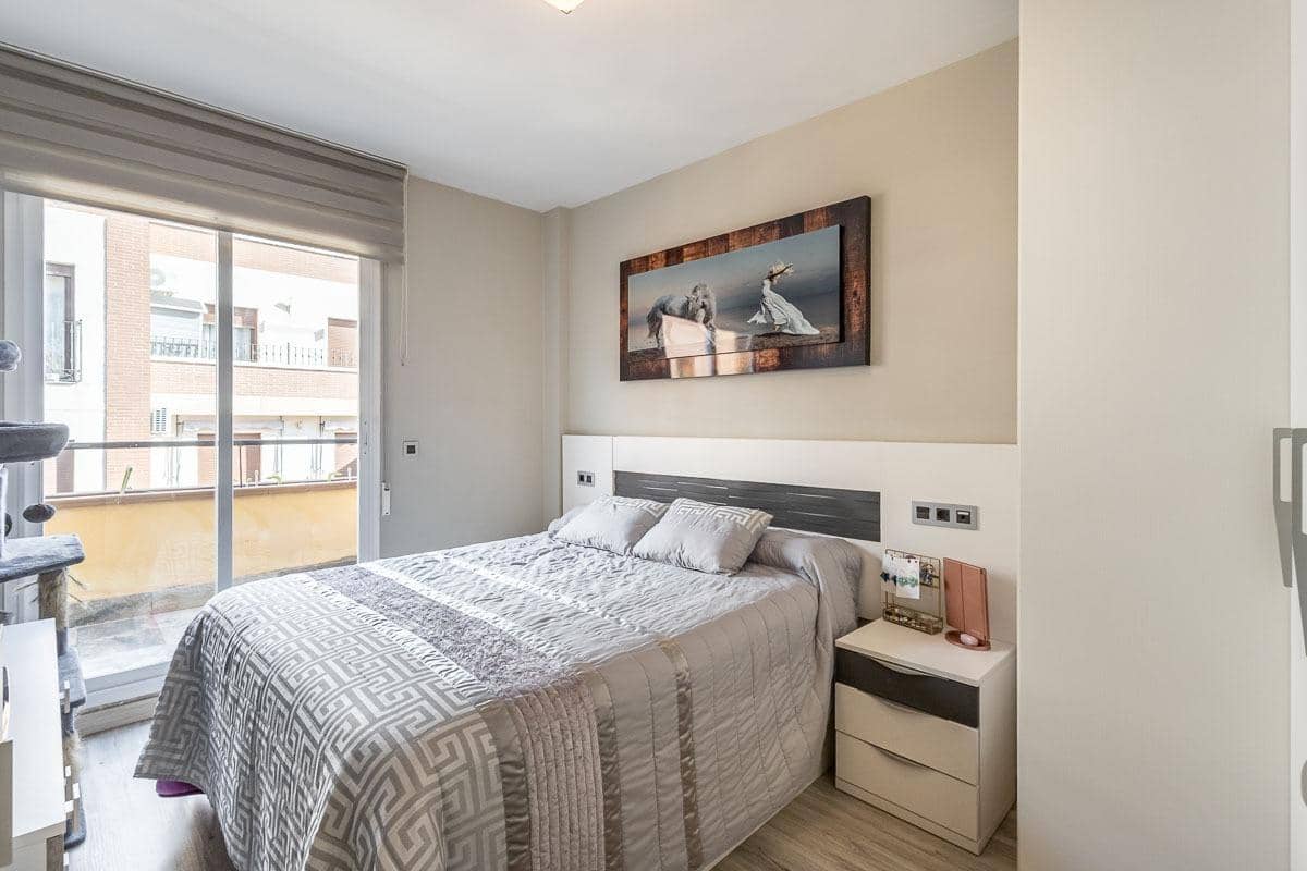 Piso de 2 habitaciones en Atarfe en venta - 165.000 € (Ref: 9791284)