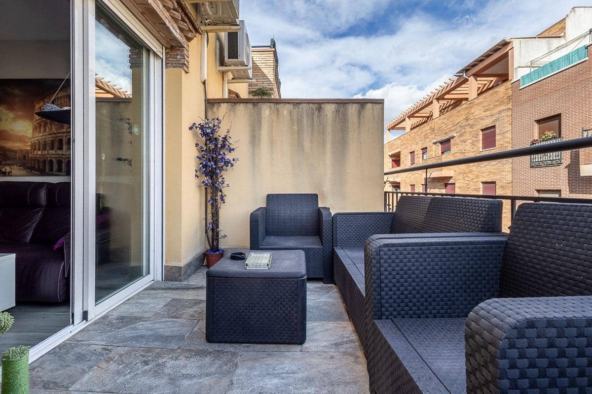 Piso de 2 habitaciones en Atarfe en venta - 165.000 € (Ref: 9791284)