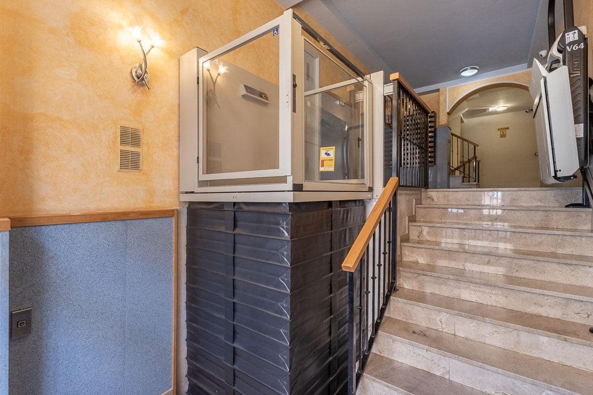 Piso de 2 habitaciones en Atarfe en venta - 165.000 € (Ref: 9791284)