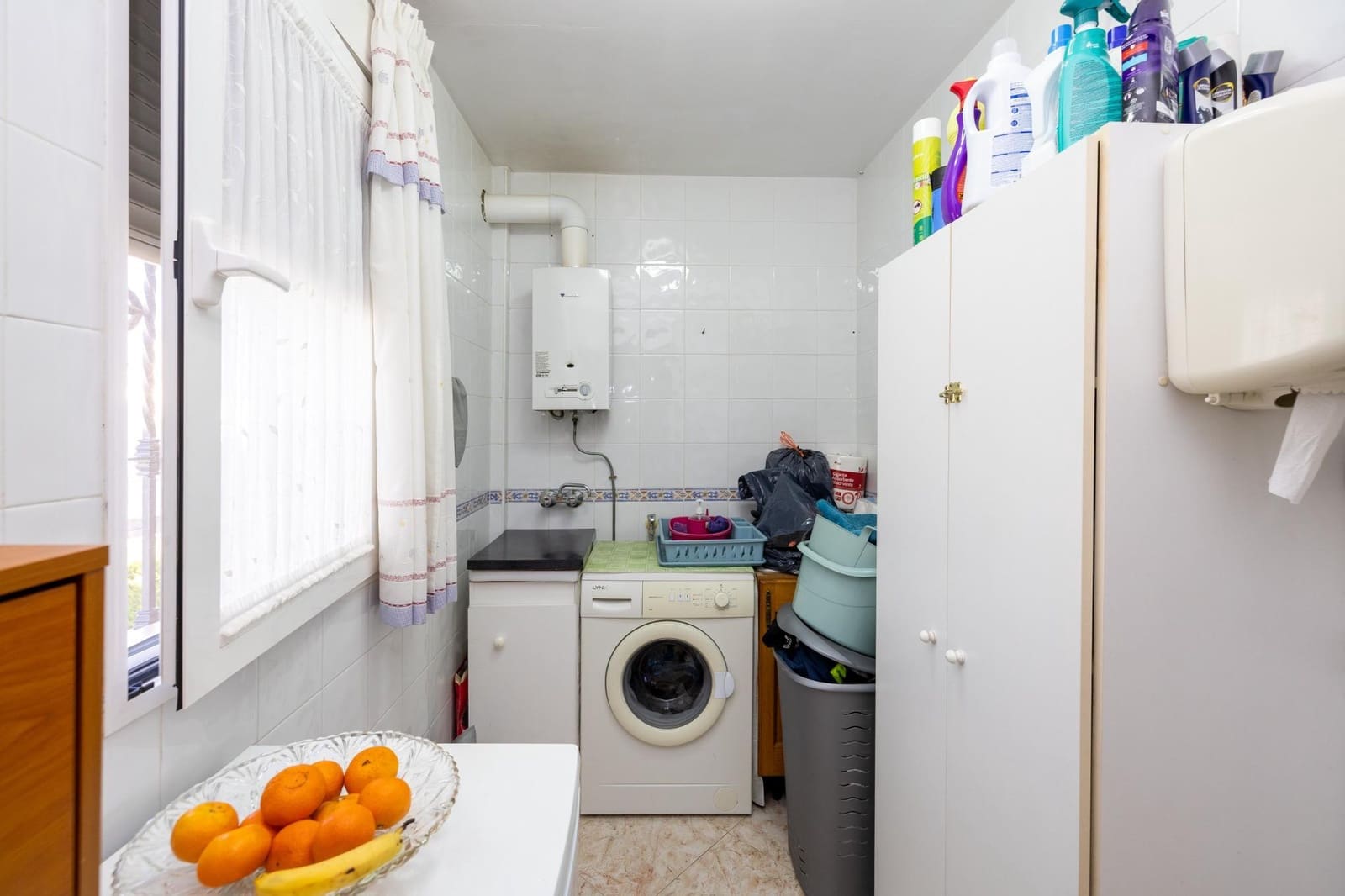 4 makuuhuone Huvila myytävänä paikassa Cullar Vega mukana uima-altaan 
autotalli - 350 000 € (Ref: 9791285)