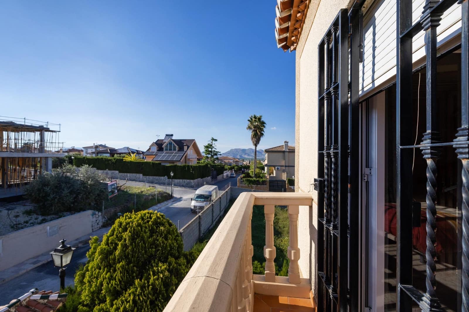 4 makuuhuone Huvila myytävänä paikassa Cullar Vega mukana uima-altaan 
autotalli - 350 000 € (Ref: 9791285)