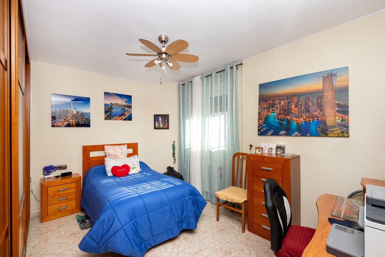 4 makuuhuone Huvila myytävänä paikassa Cullar Vega mukana uima-altaan 
autotalli - 350 000 € (Ref: 9791285)