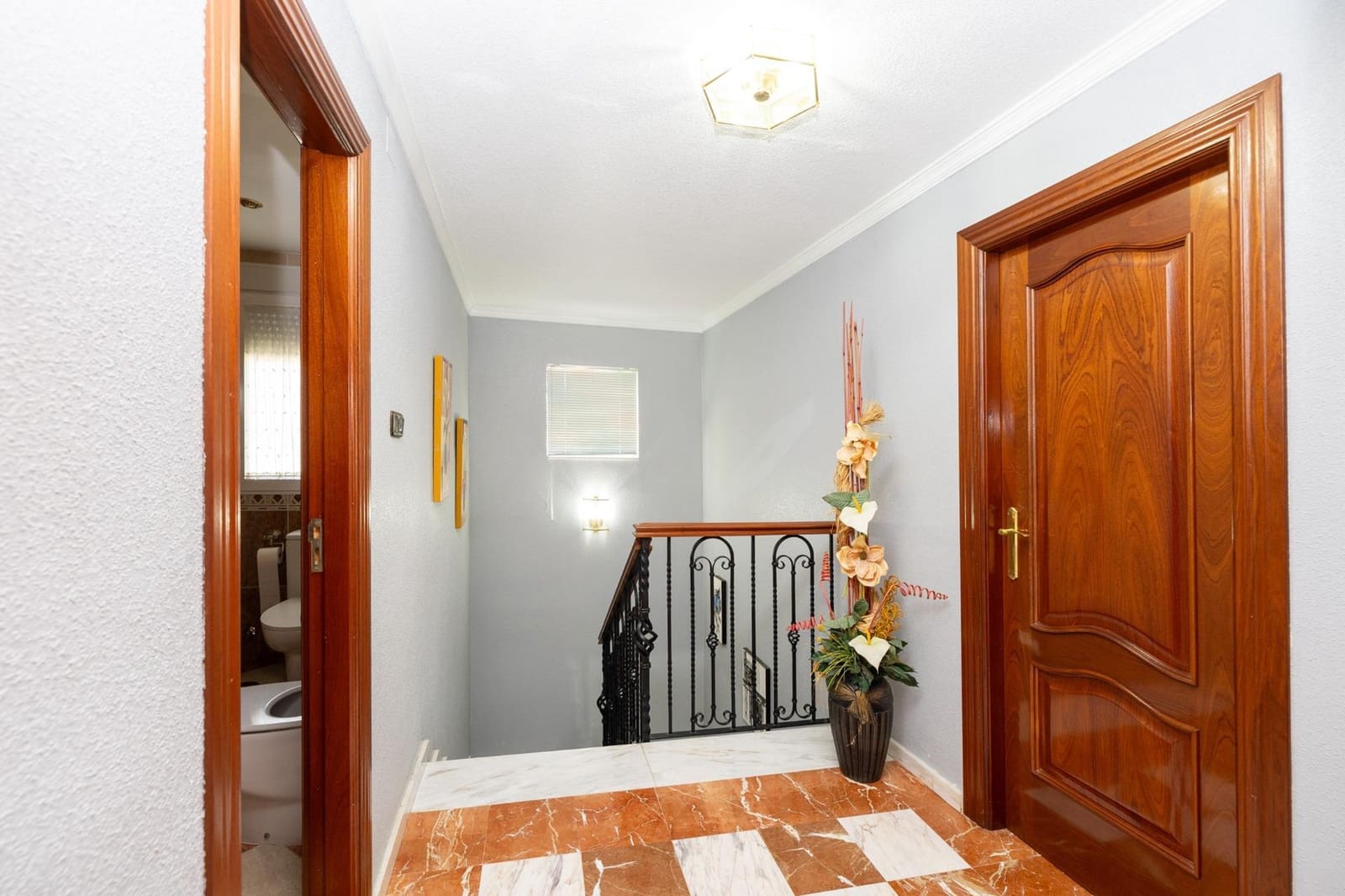 4 makuuhuone Huvila myytävänä paikassa Cullar Vega mukana uima-altaan 
autotalli - 350 000 € (Ref: 9791285)