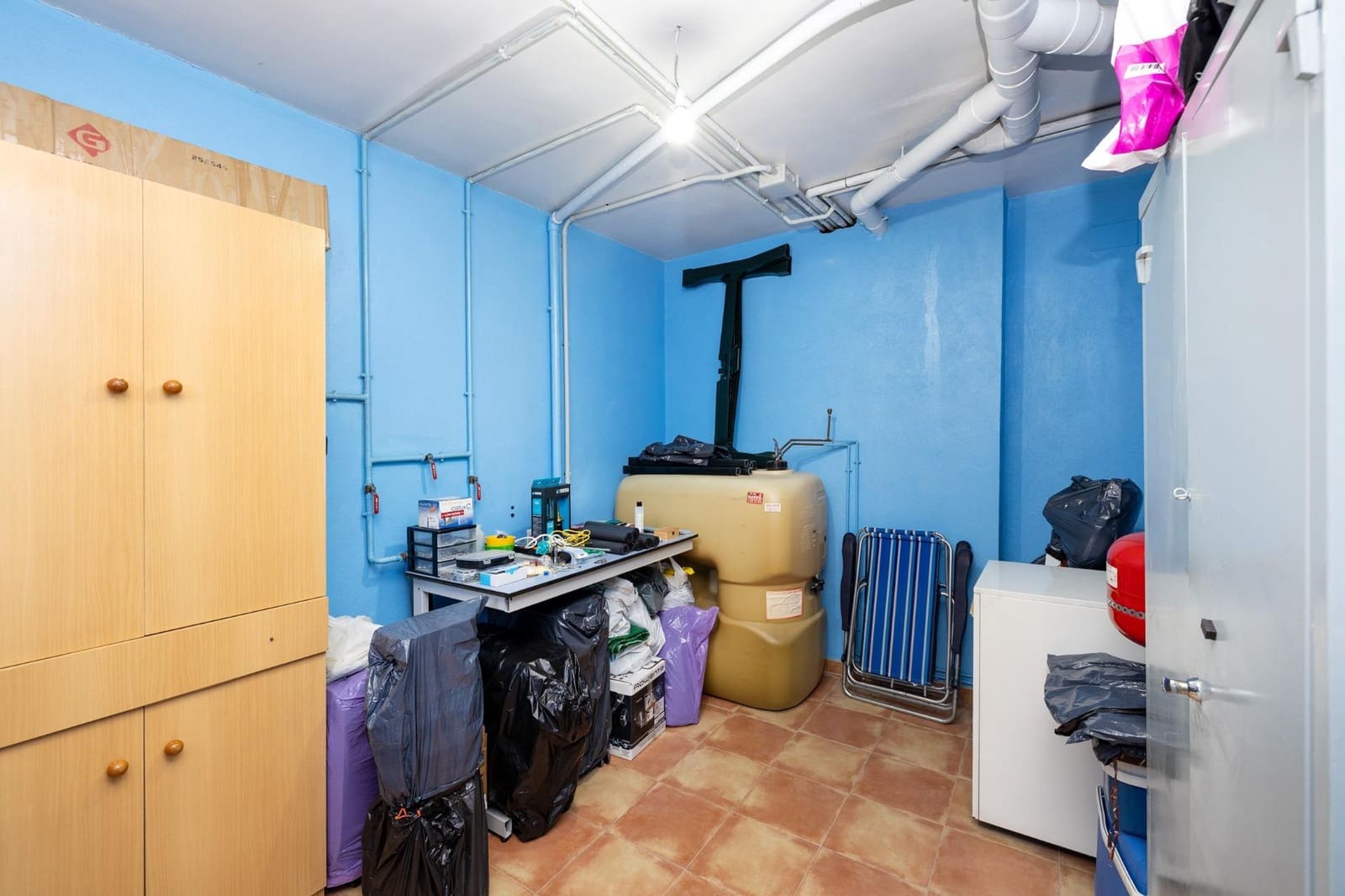 4 makuuhuone Huvila myytävänä paikassa Cullar Vega mukana uima-altaan 
autotalli - 350 000 € (Ref: 9791285)